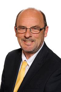 Profile image for Councillor Lee A Bentley
